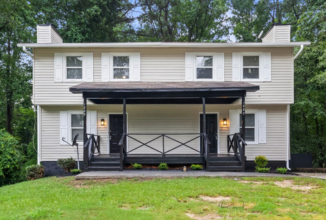 1229 Creek Forest Court Northwest